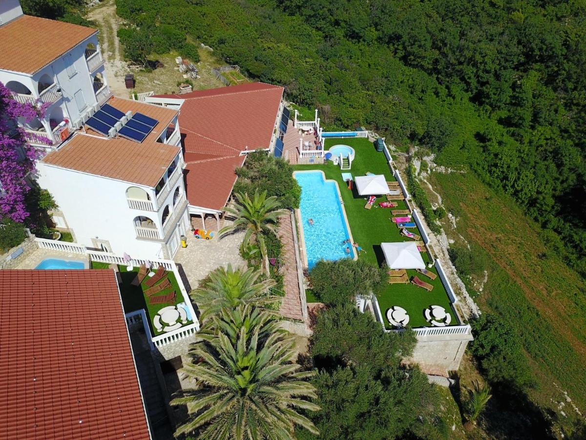 Garden Resort - Apartments Maslina Potocnica المظهر الخارجي الصورة