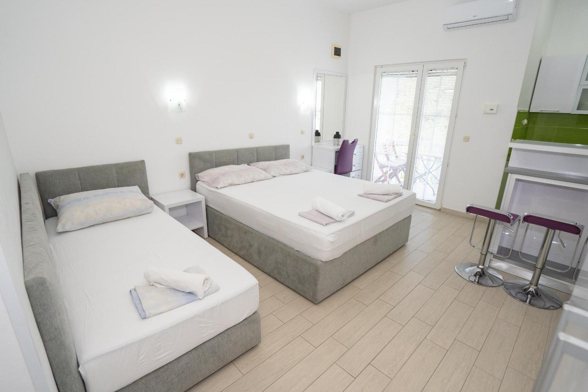 Garden Resort - Apartments Maslina Potocnica المظهر الخارجي الصورة